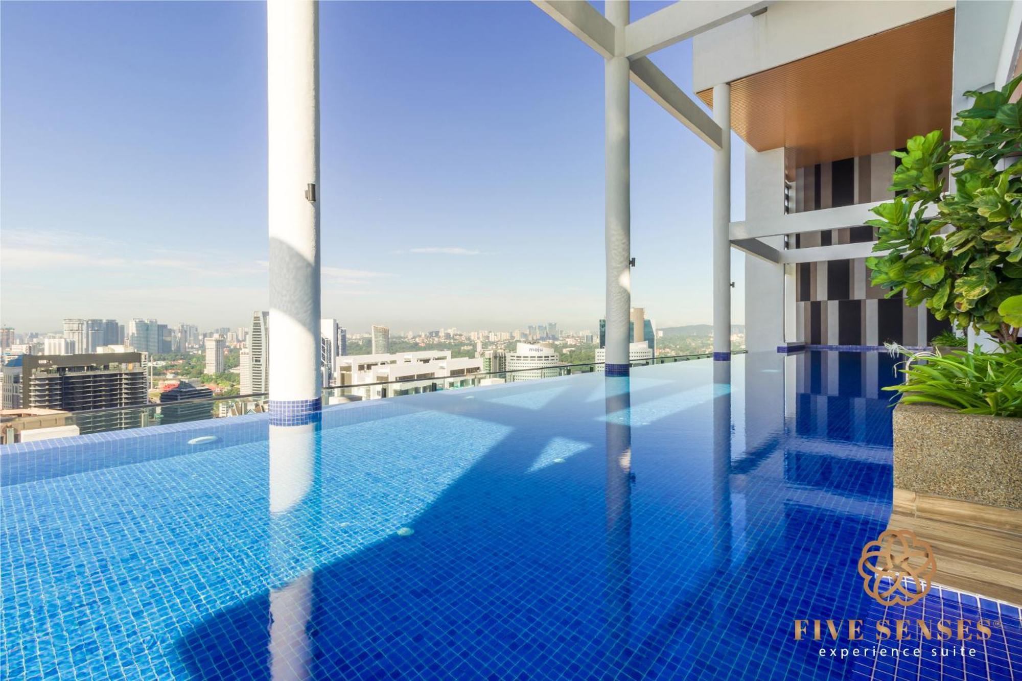 The Colony & The Luxe Signature Suites, Klcc *