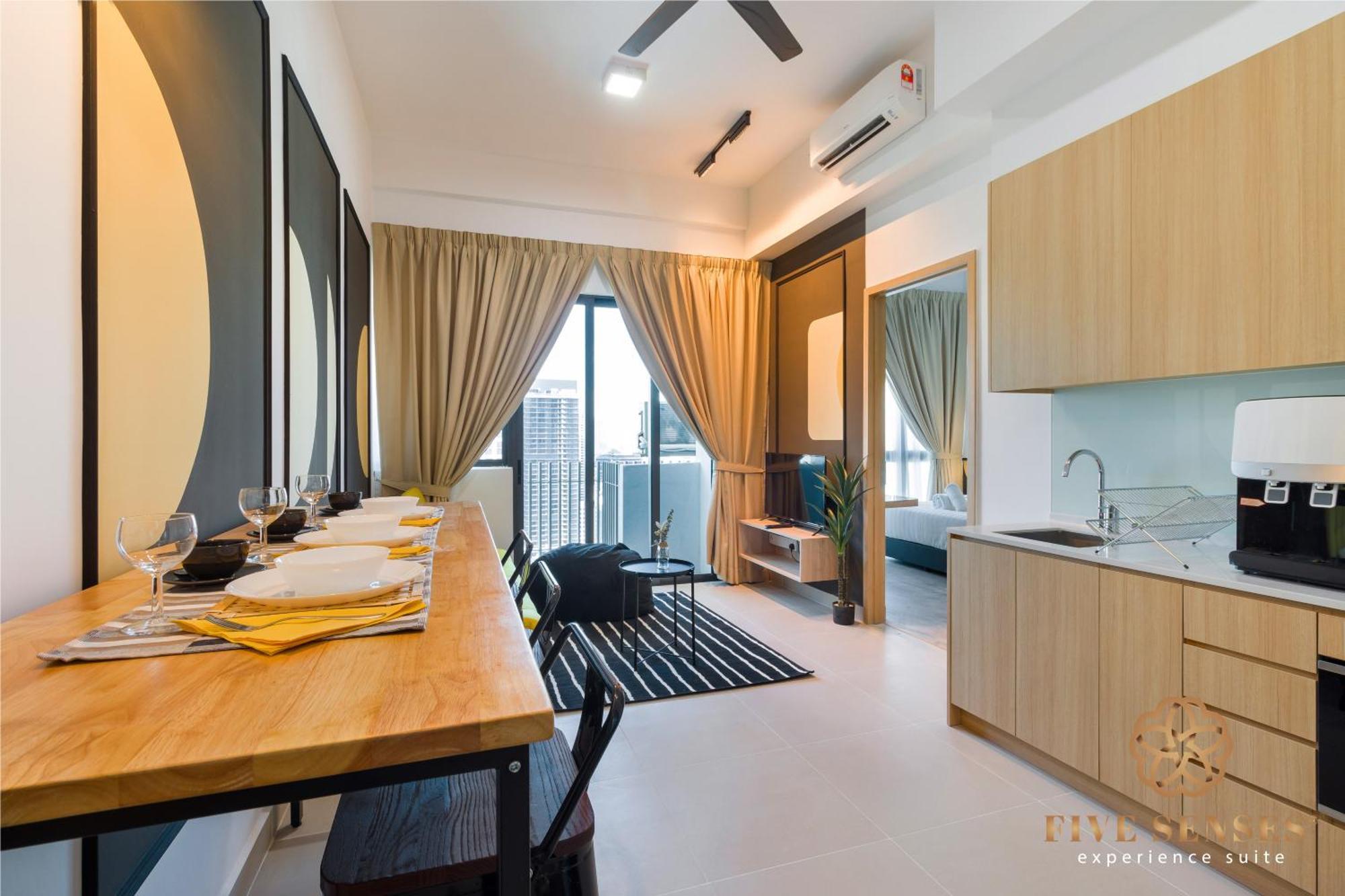 The Colony & The Luxe Signature Suites, Klcc Apartment *